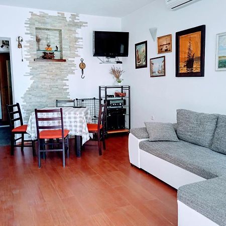 Harbour-Side Apartment With Beautiful Terrace Podgora Εξωτερικό φωτογραφία