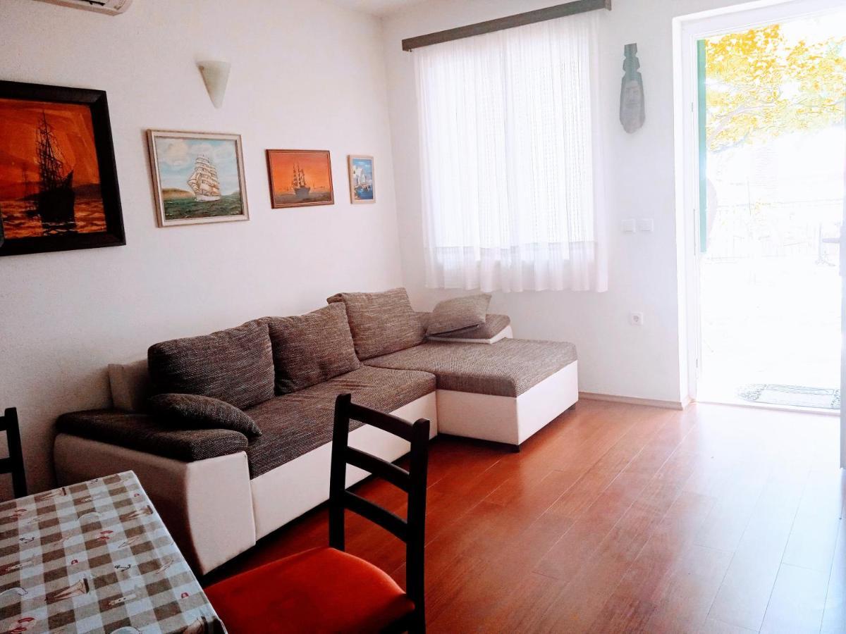 Harbour-Side Apartment With Beautiful Terrace Podgora Εξωτερικό φωτογραφία
