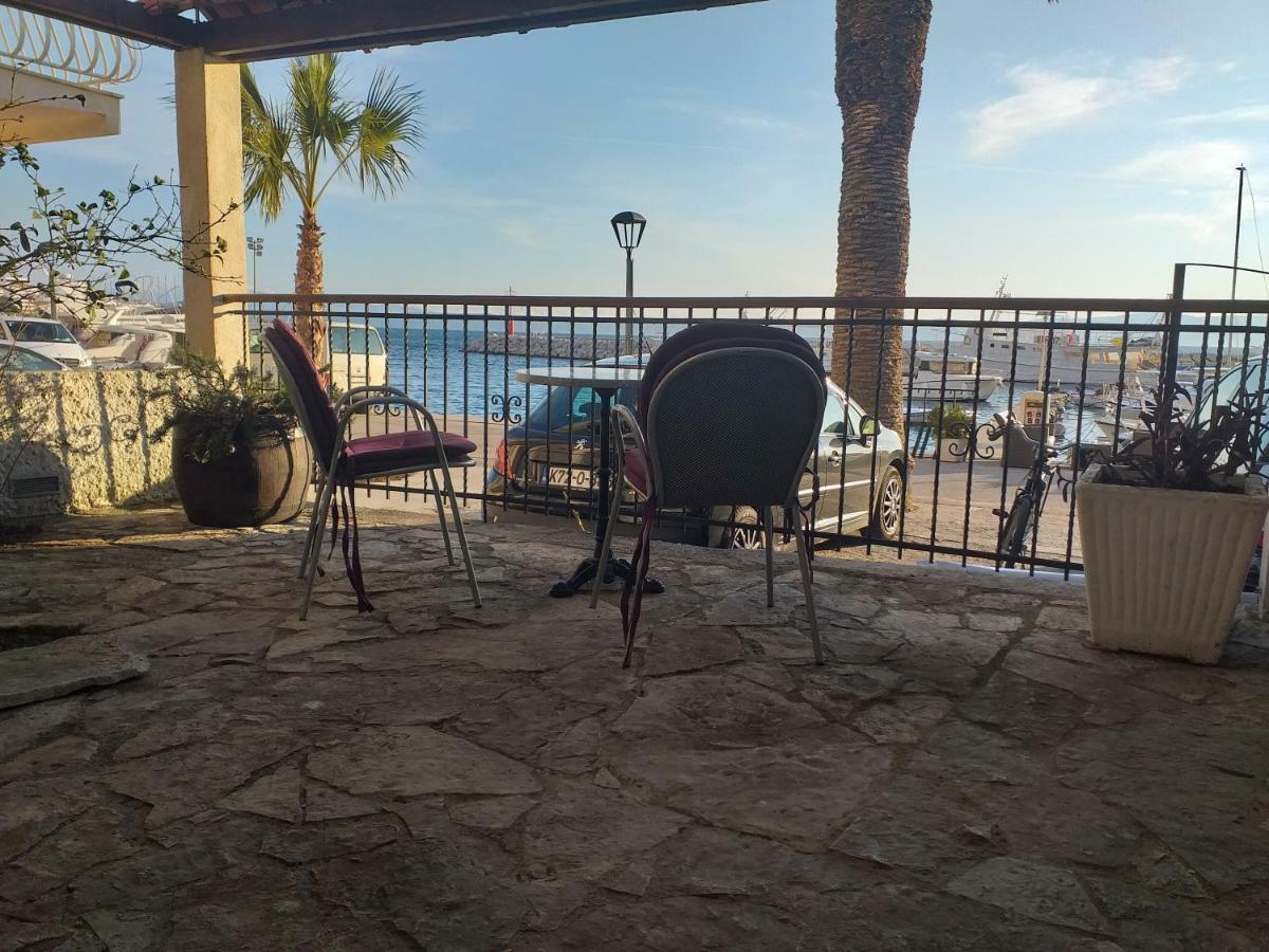 Harbour-Side Apartment With Beautiful Terrace Podgora Εξωτερικό φωτογραφία
